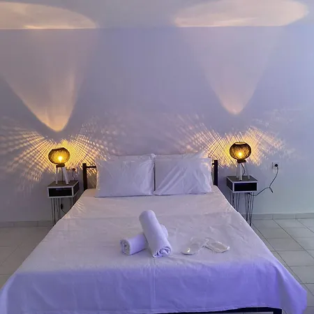 Luxurious 1 *